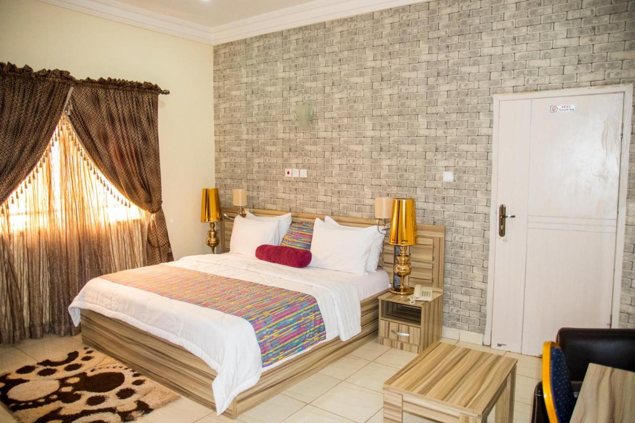 Peace Media Hotels Abuja Exterior foto